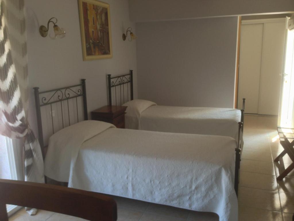 Hotel Camparellu Galeria  Buitenkant foto